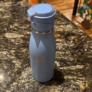 Takeya Blue Insulated Water Bottle 17 oz